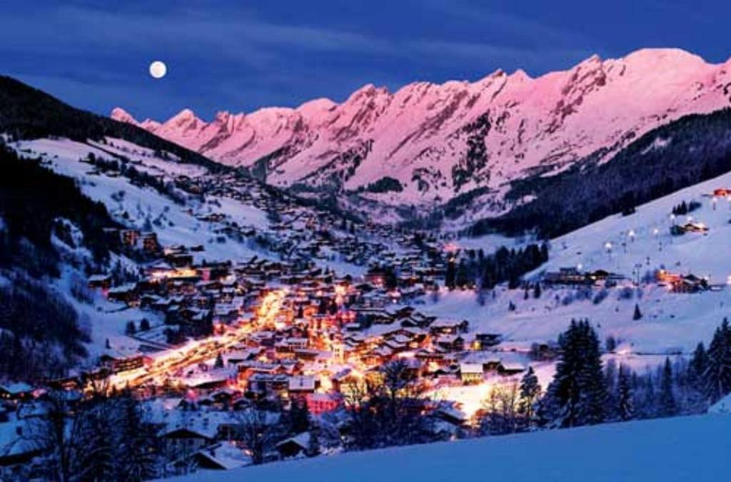 Hotel Christiania La Clusaz Ngoại thất bức ảnh